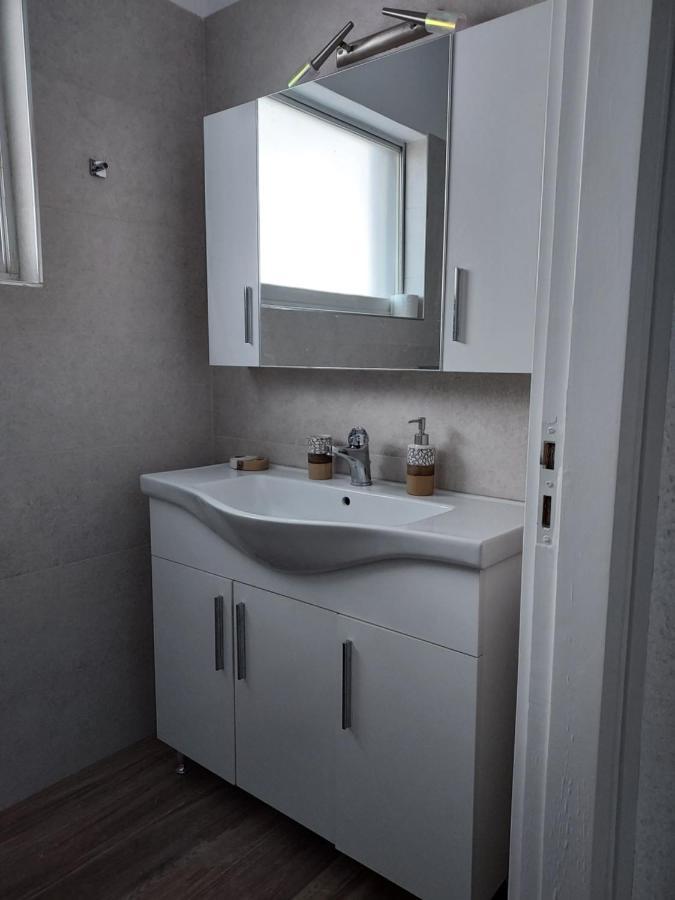 Aqua Apartments Loutra Oraias Elenis Exterior photo